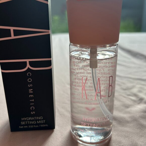 New! KAB COSMETICS Hydrating Setting Mist - Picture 6 of 6